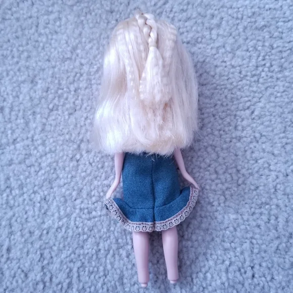 2003 Classic Strut It Cloe Bratz Doll - Picture 4 of 8